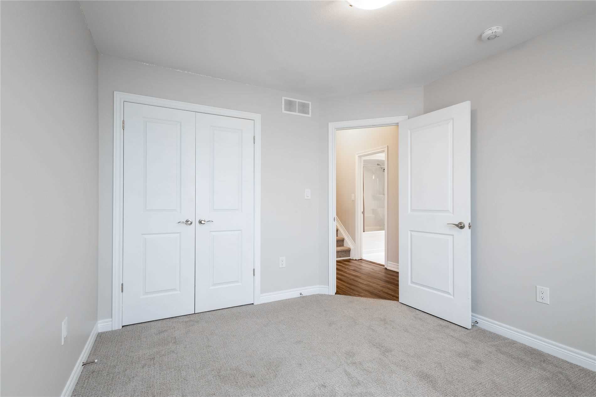 9 Cinnamon St