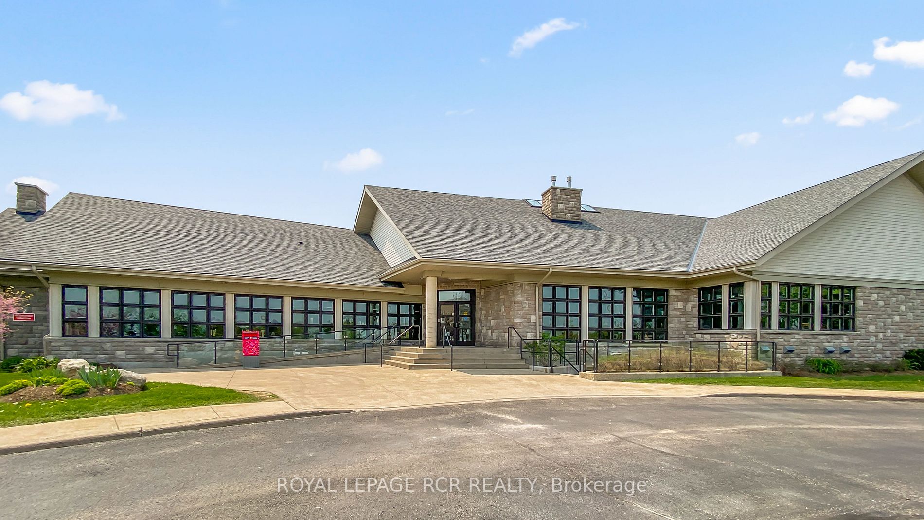 Listing X6042560 - Large Photo # 28