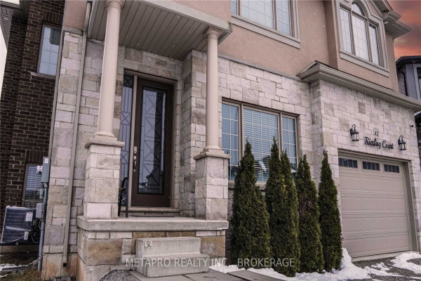 43 Riesling Crt, Hamilton