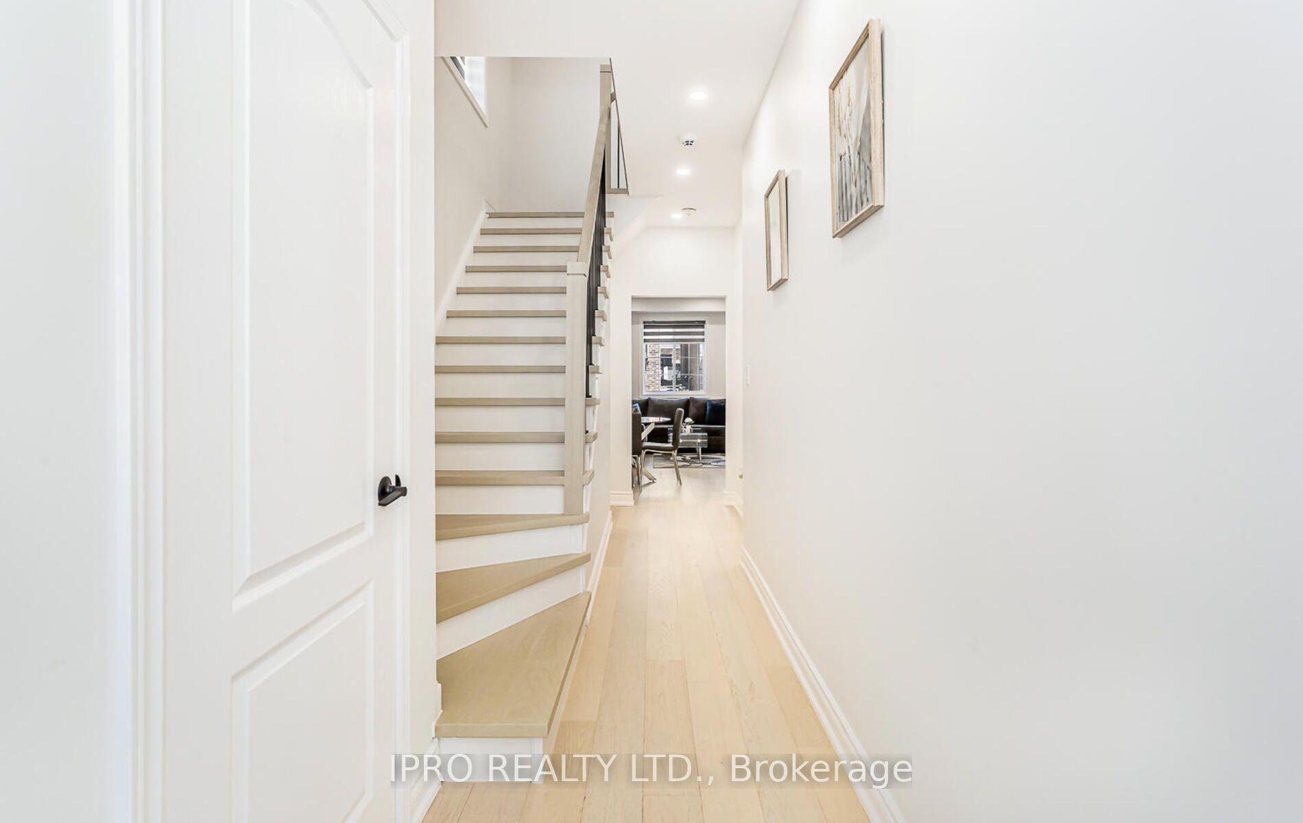 Listing X6043520 - Large Photo # 3