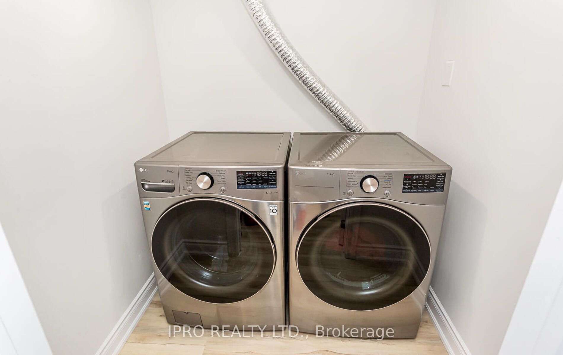 Listing X6043520 - Large Photo # 35