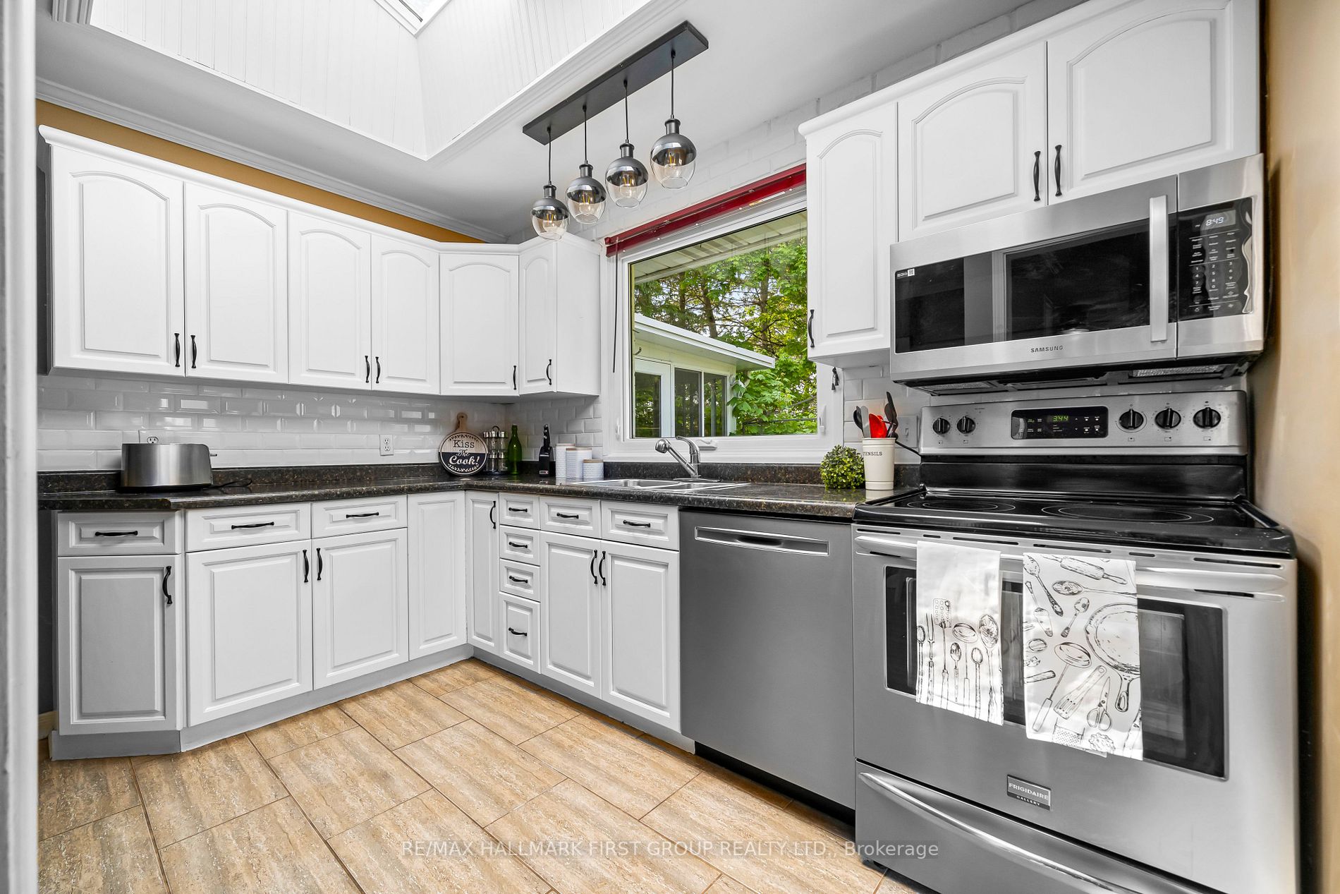 Listing X6043760 - Large Photo # 21