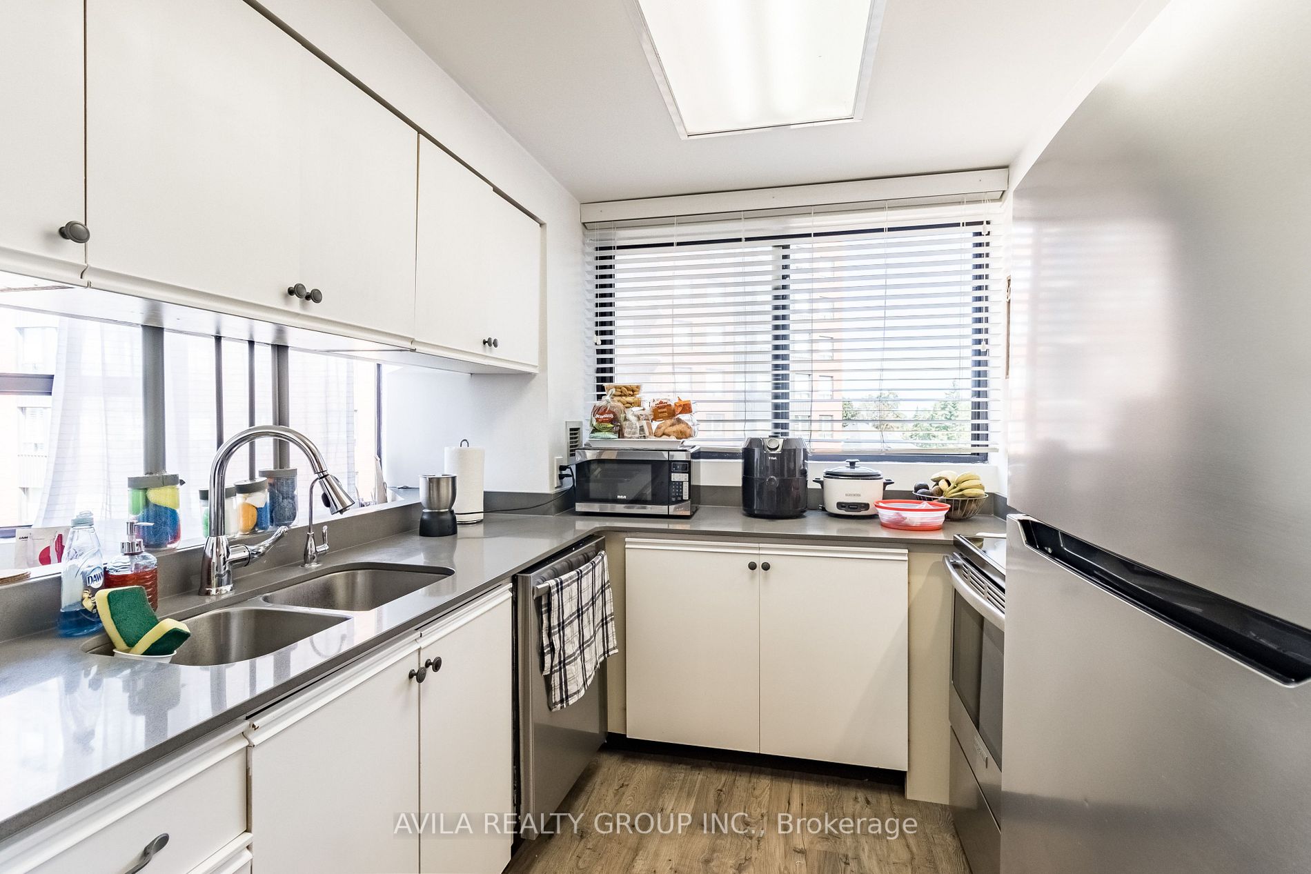 Listing X6044240 - Large Photo # 3