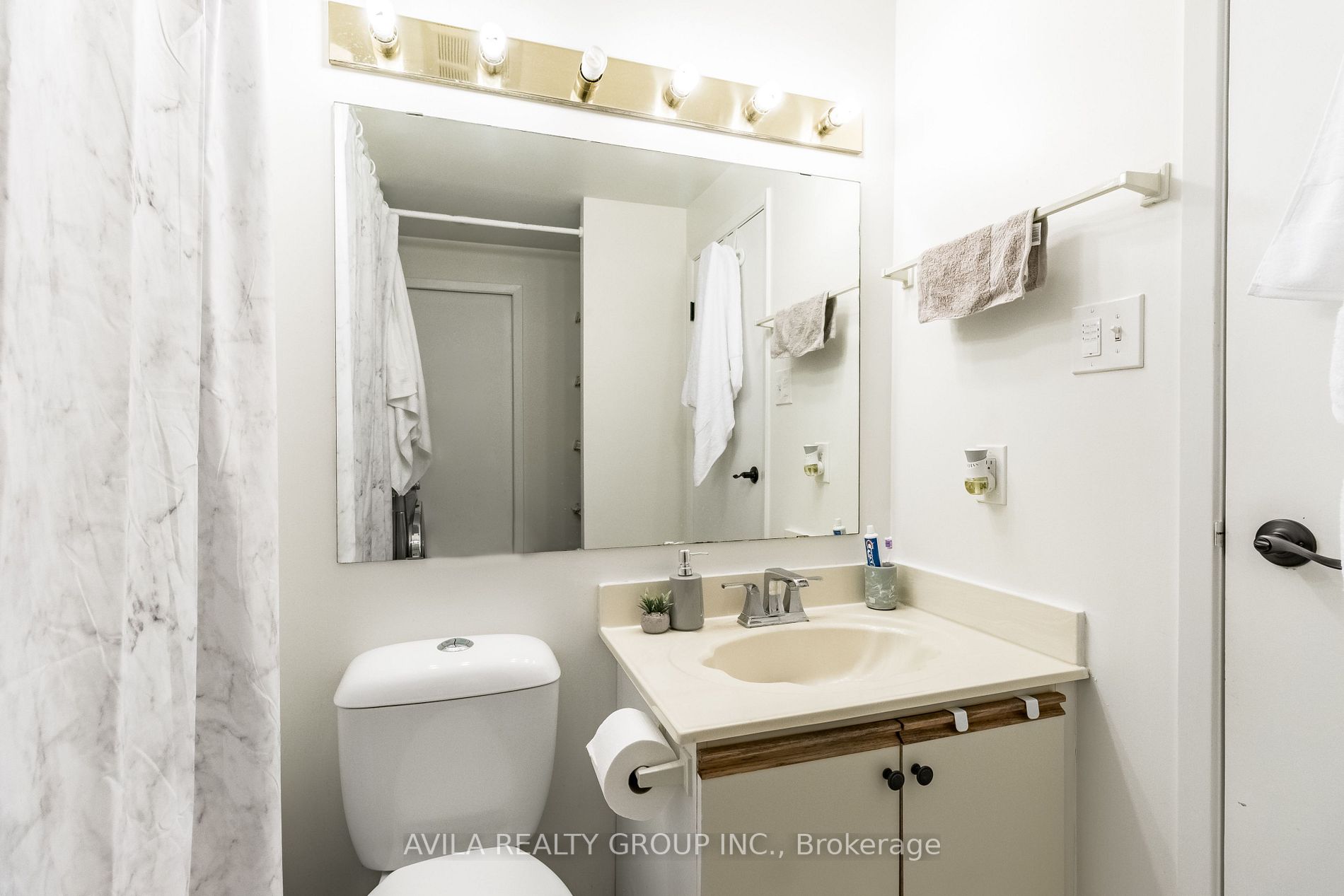 Listing X6044240 - Large Photo # 25