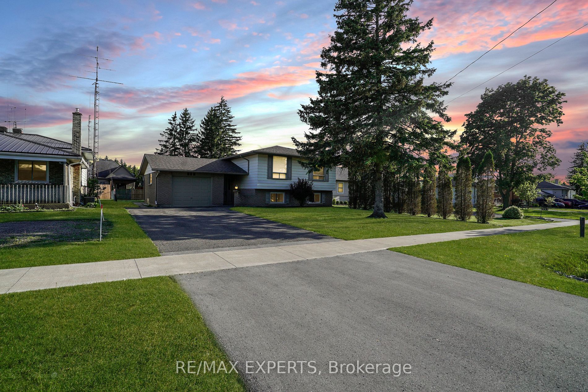 Listing X6044792 - Large Photo # 1