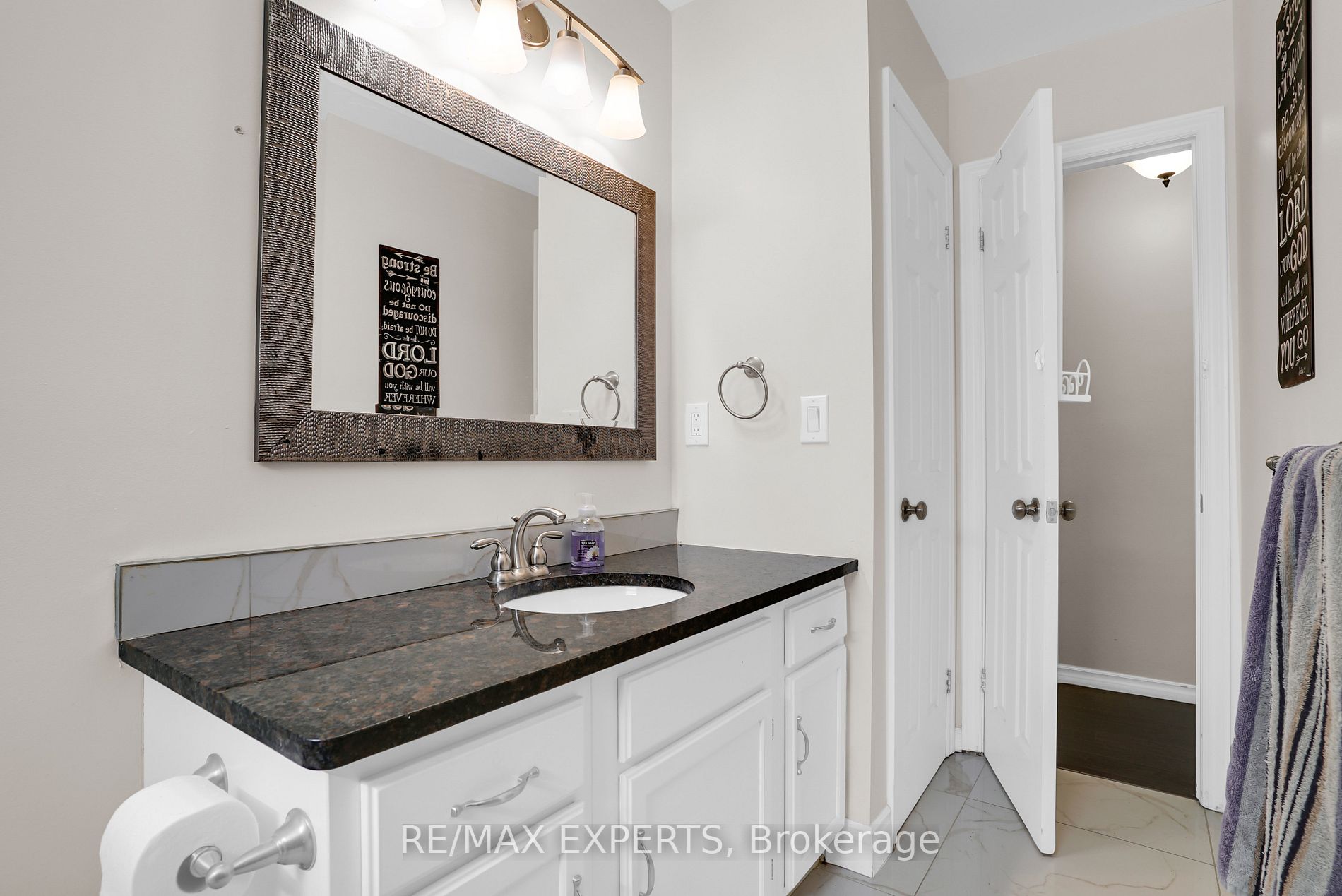 Listing X6044792 - Large Photo # 18