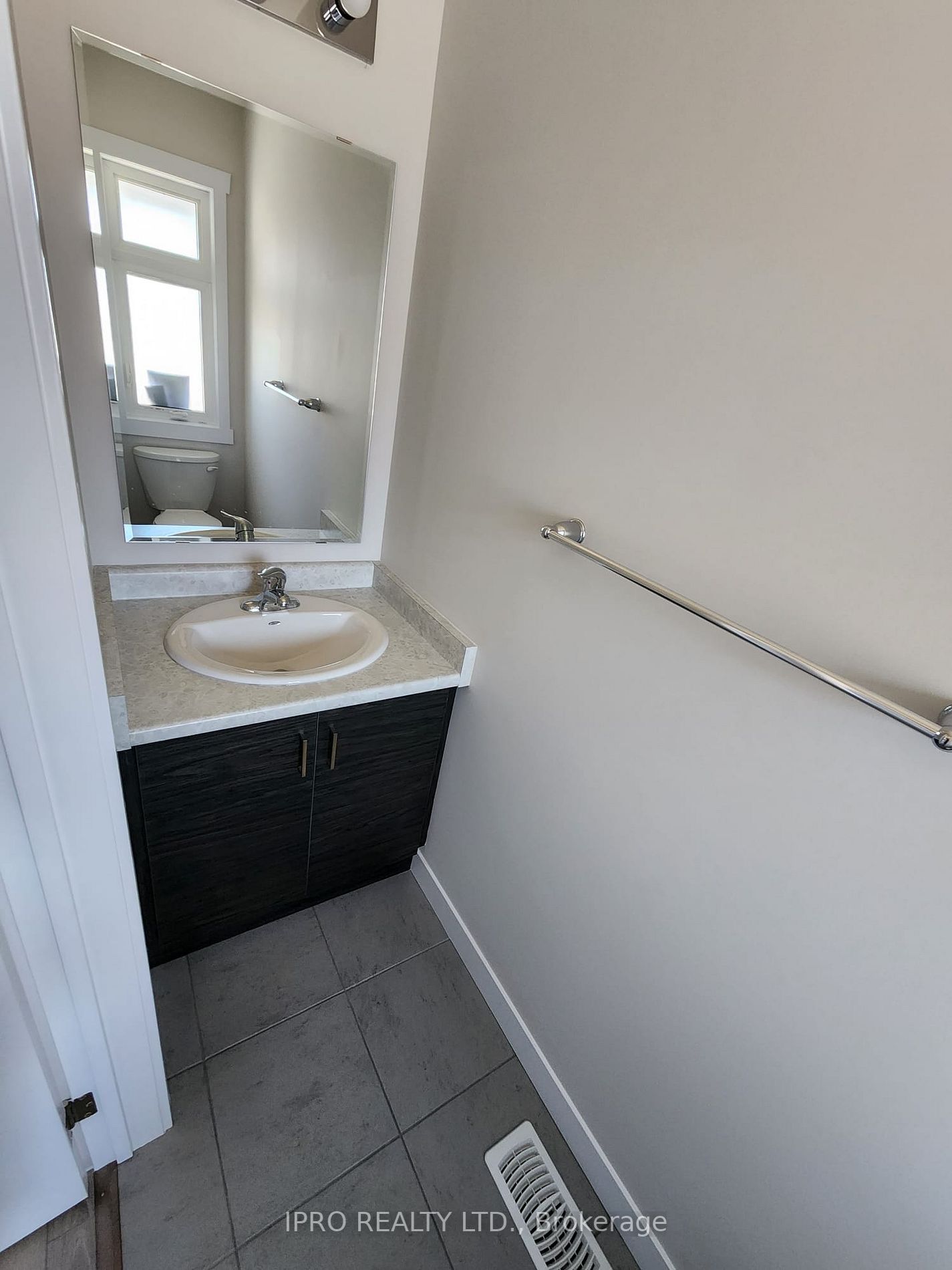 Listing X6044948 - Large Photo # 3