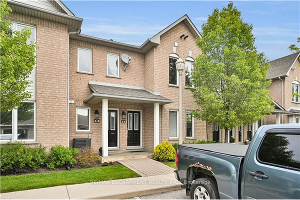 2 Harbour Dr