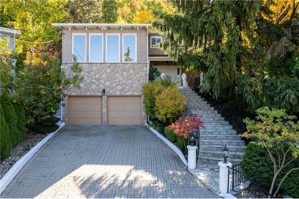 10 Venus Crt, Hamilton