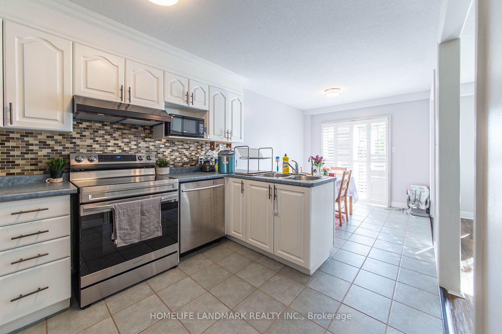 Listing X6045844 - Large Photo # 6