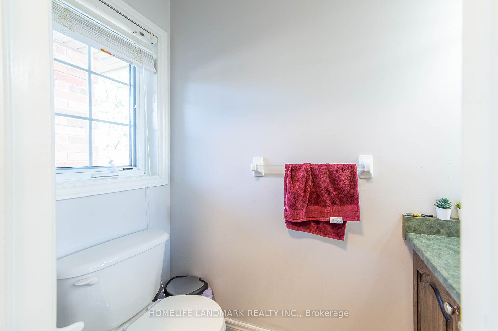Listing X6045844 - Large Photo # 4
