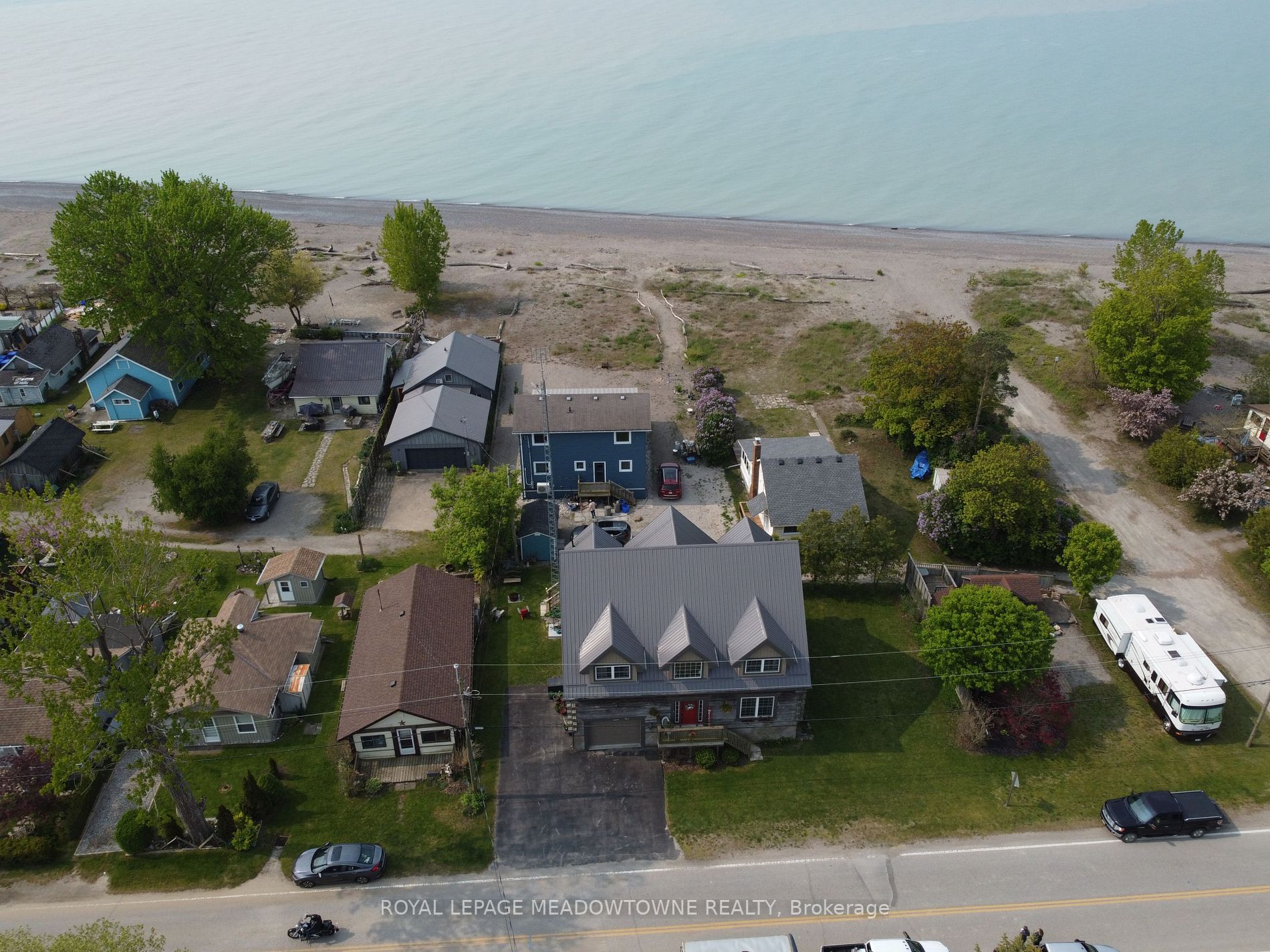 Listing X6045872 - Large Photo # 2