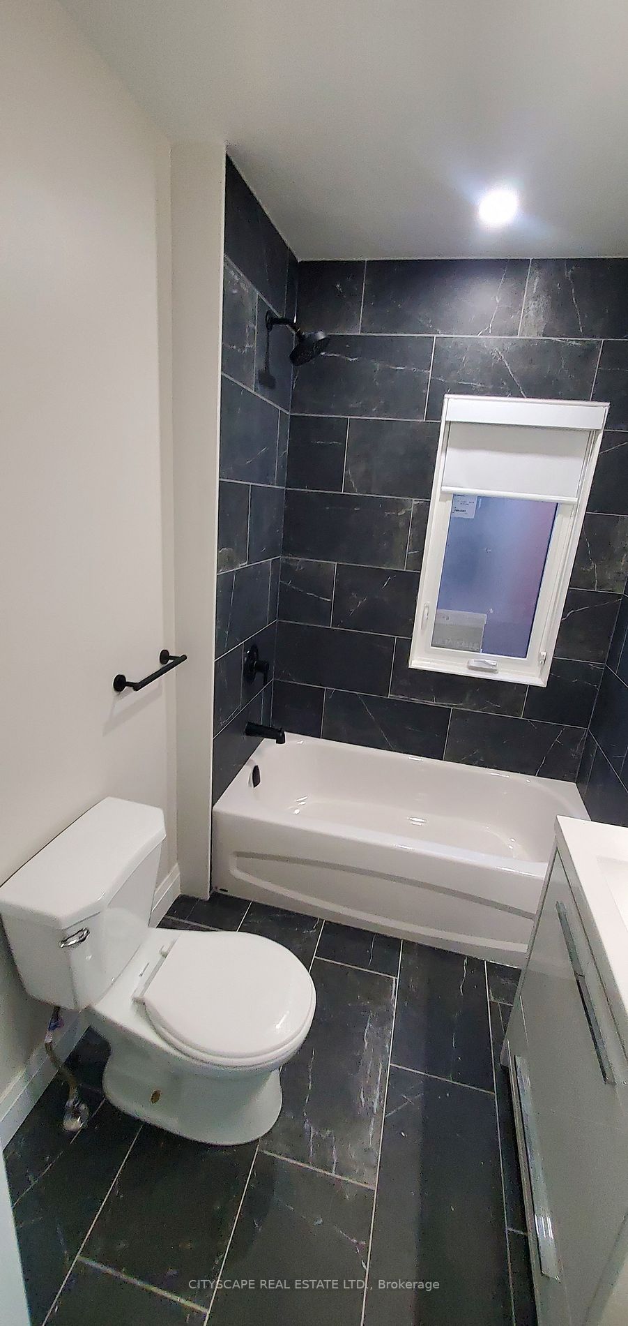 Listing X6046336 - Large Photo # 9