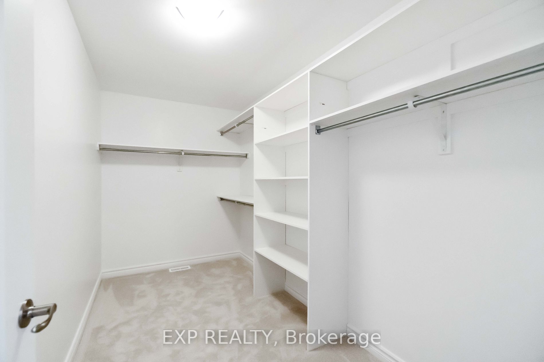 Listing X6046632 - Large Photo # 3