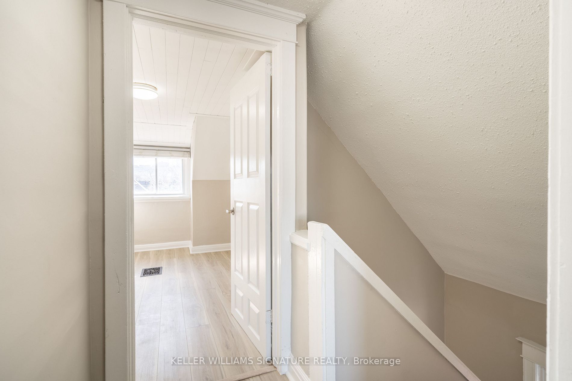 Listing X6046840 - Large Photo # 17