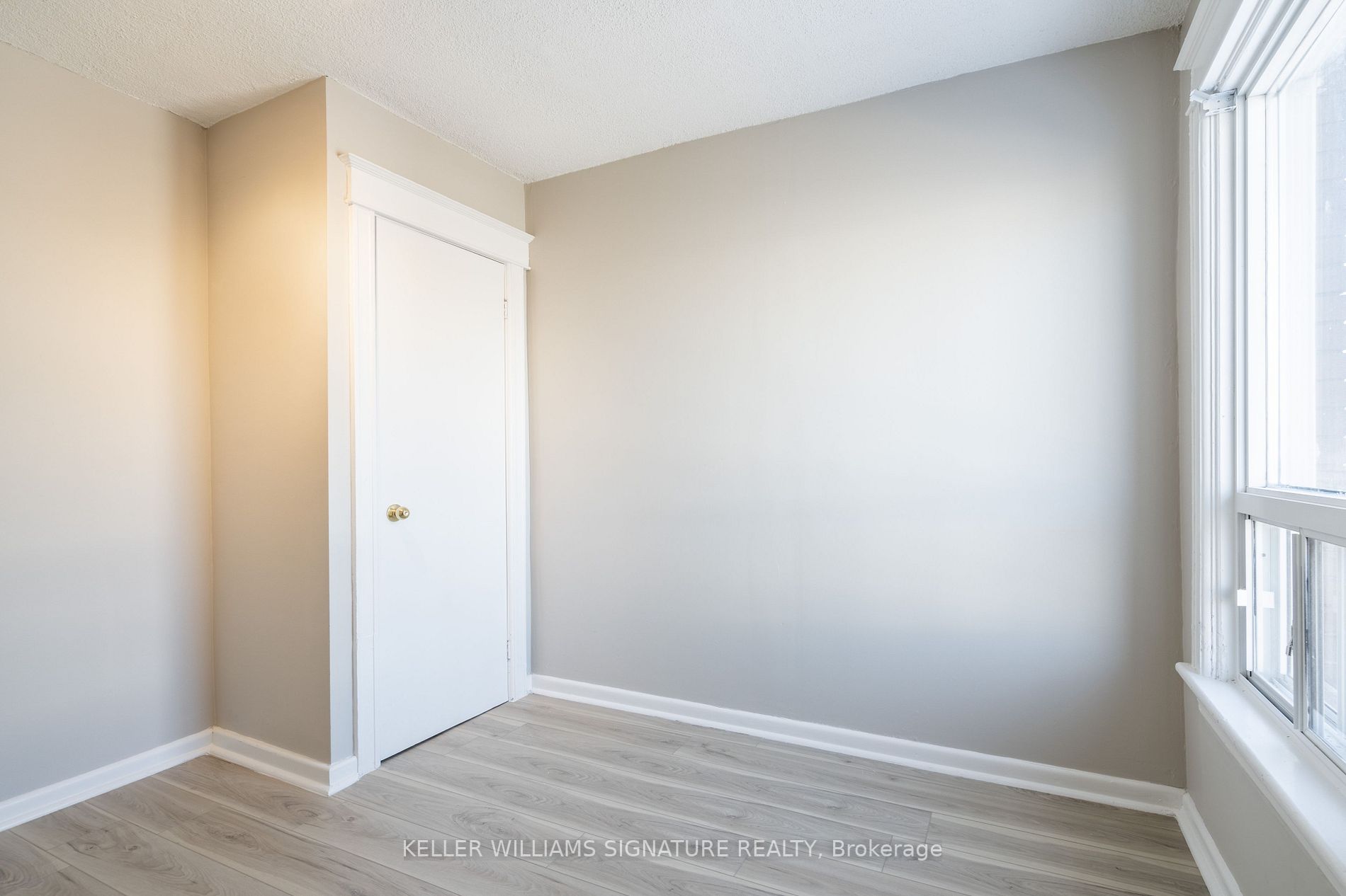 Listing X6046840 - Large Photo # 7