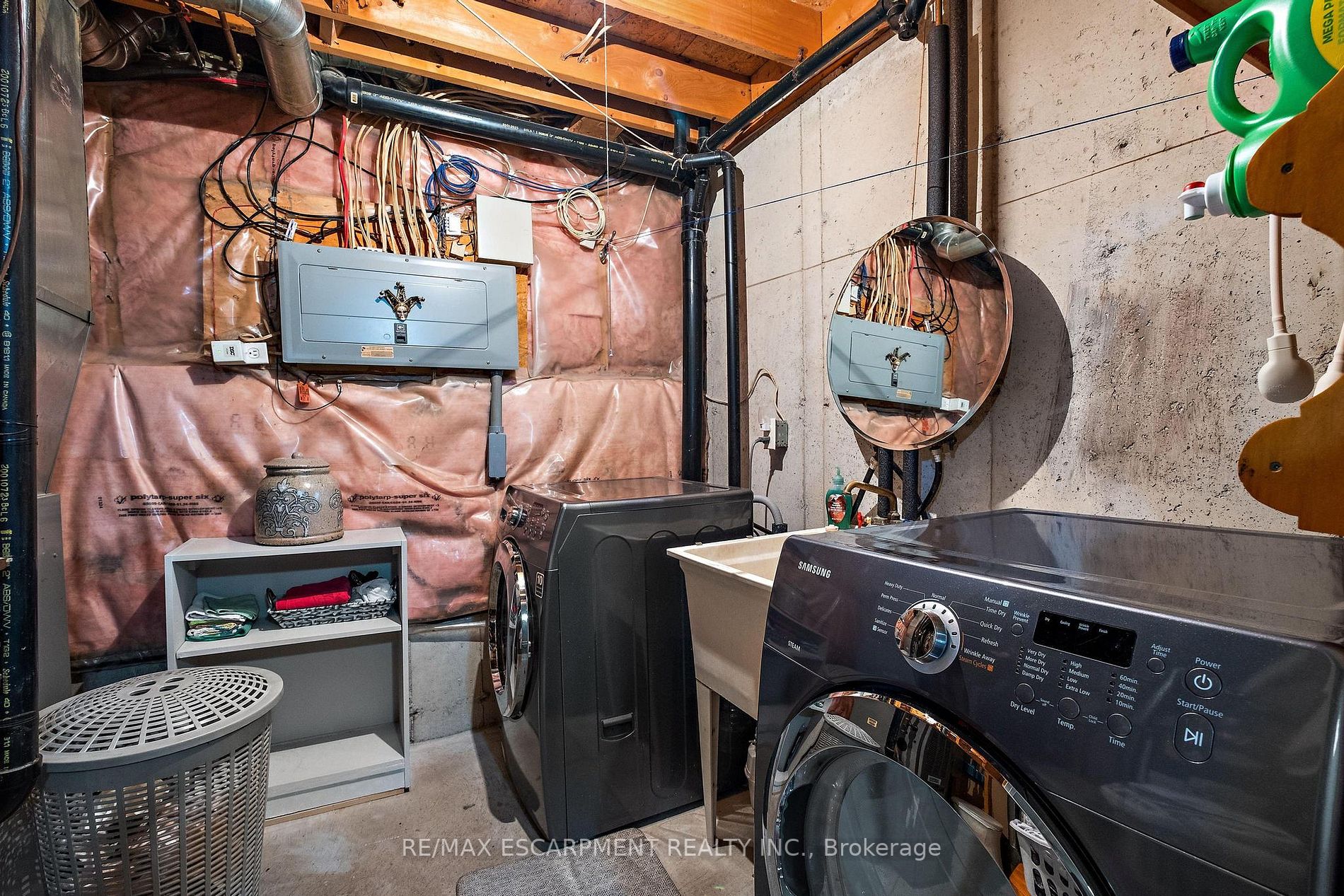 14 Fairhaven Dr