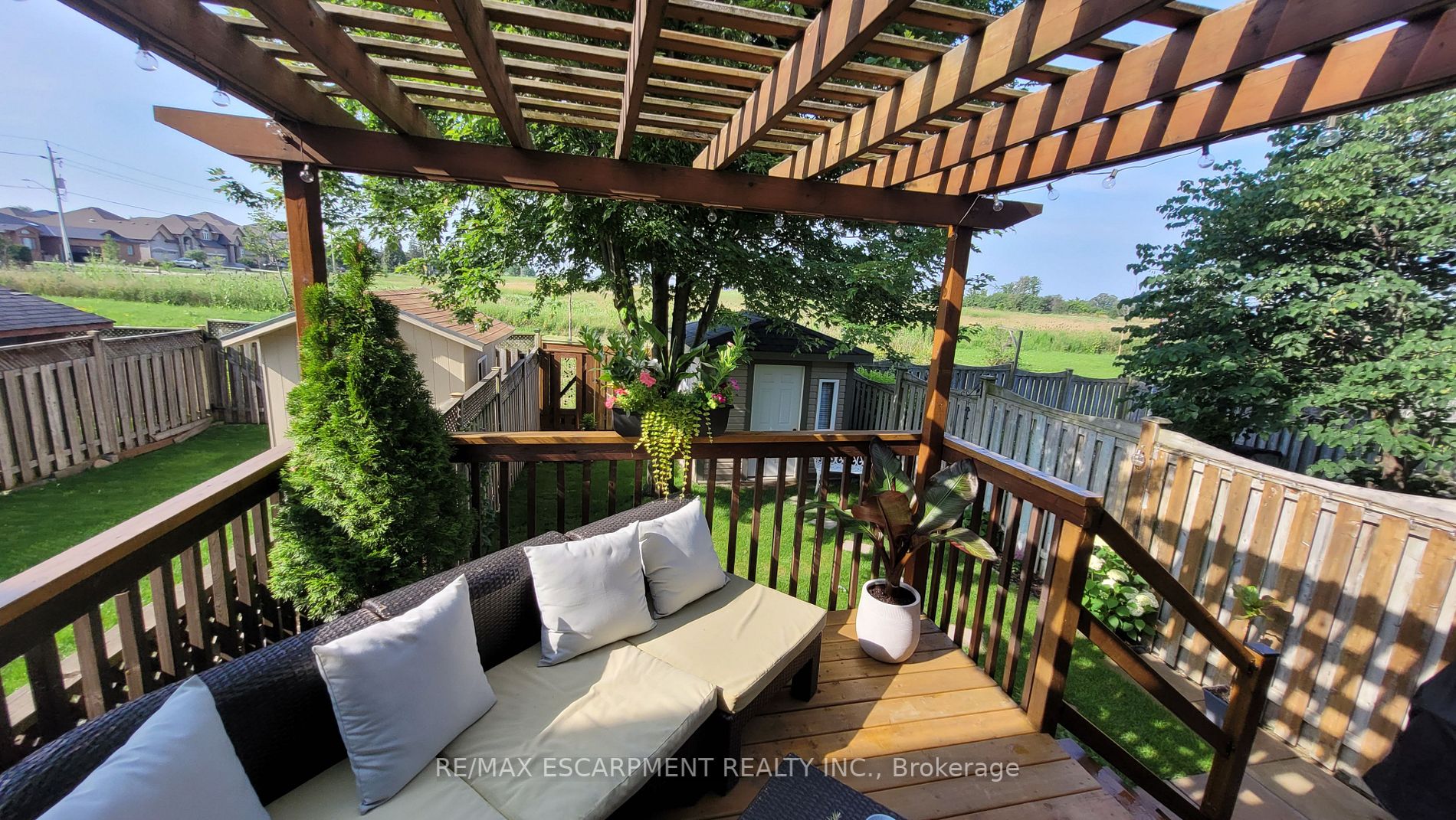 14 Fairhaven Dr