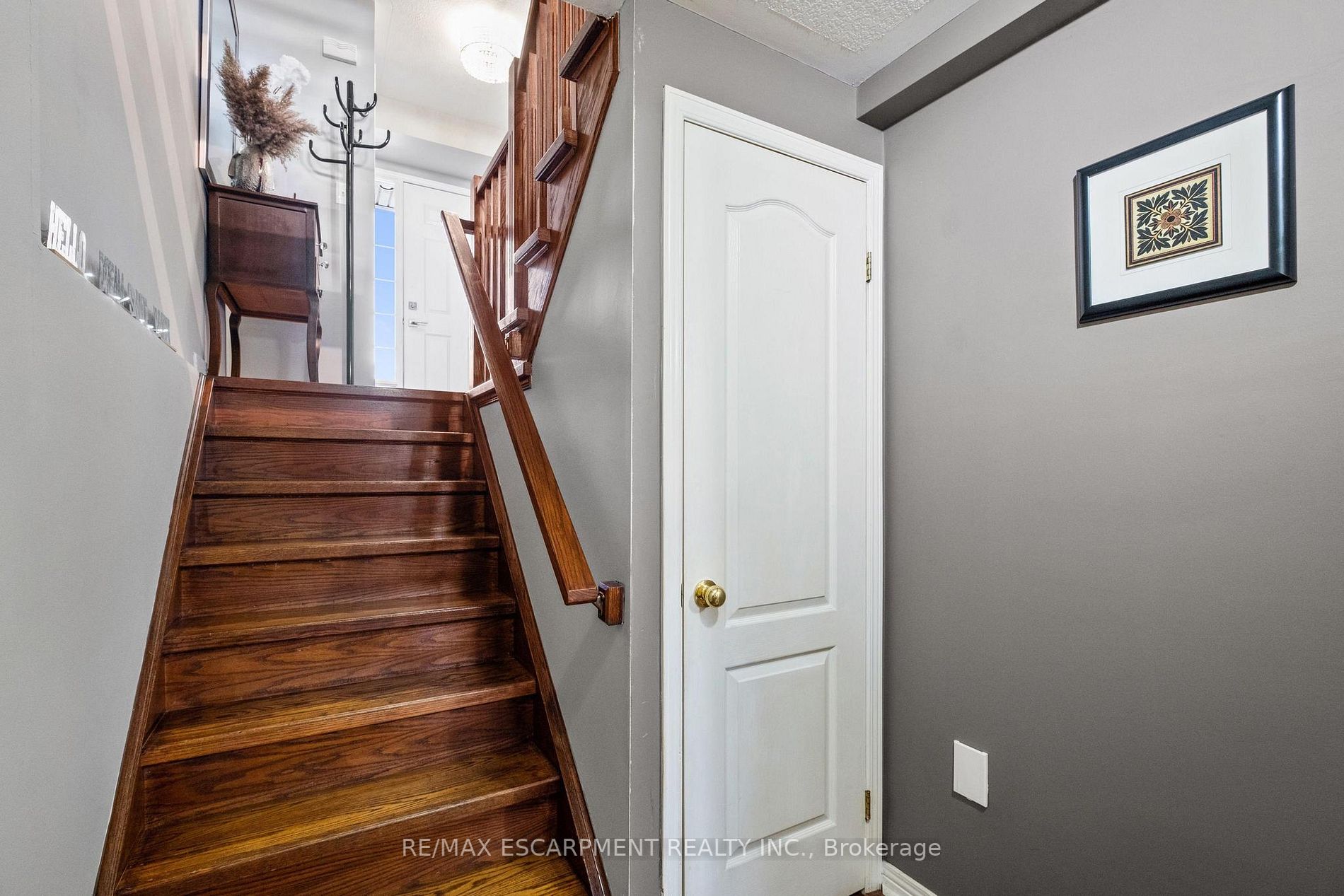 14 Fairhaven Dr