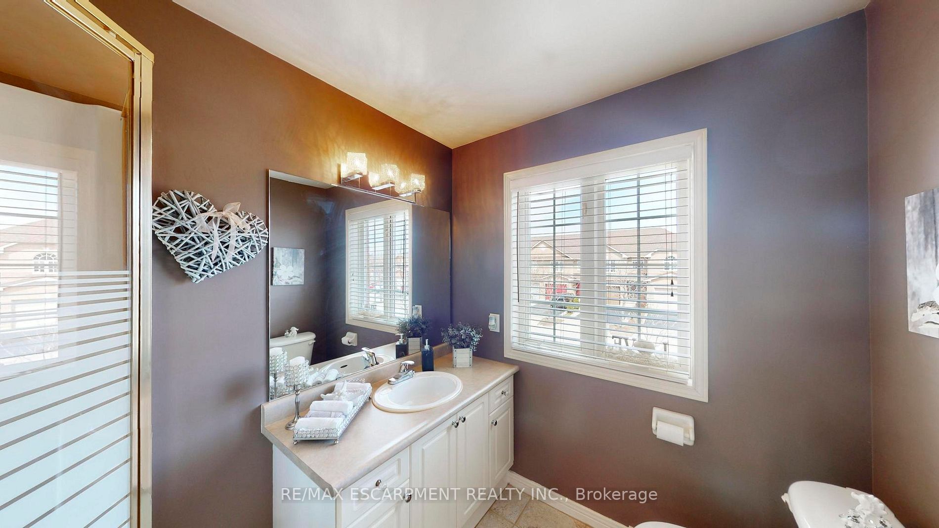 14 Fairhaven Dr