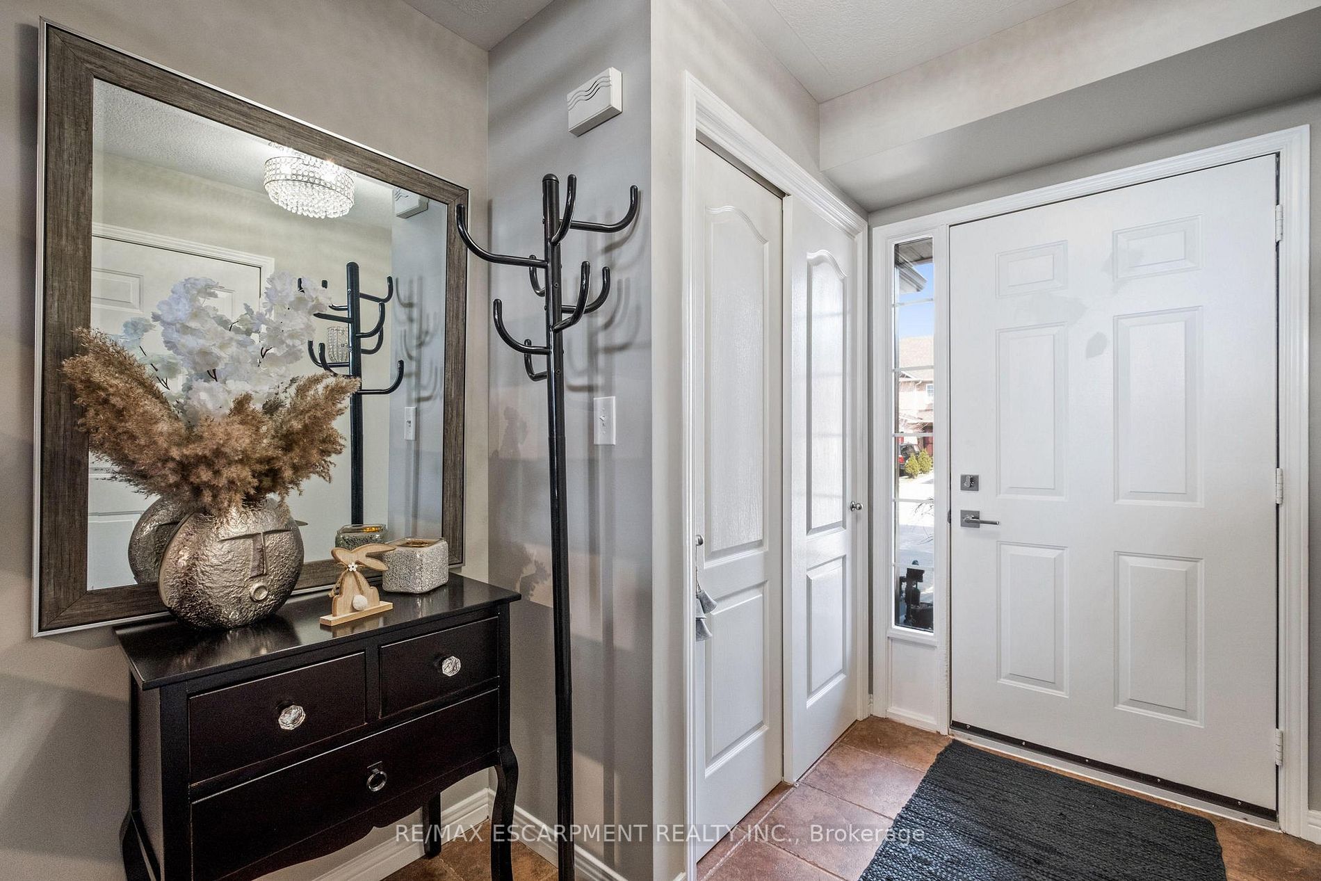 14 Fairhaven Dr