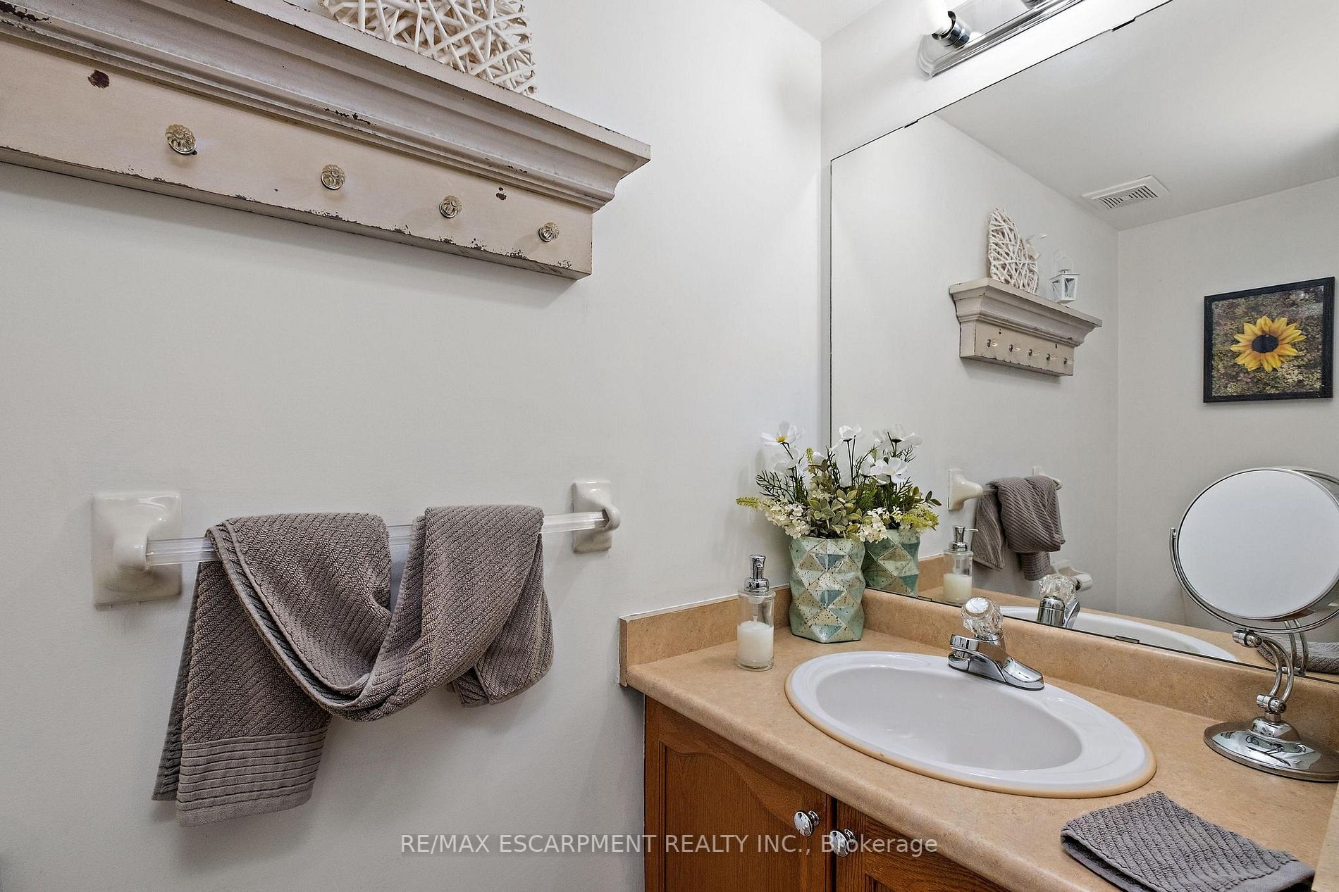 14 Fairhaven Dr