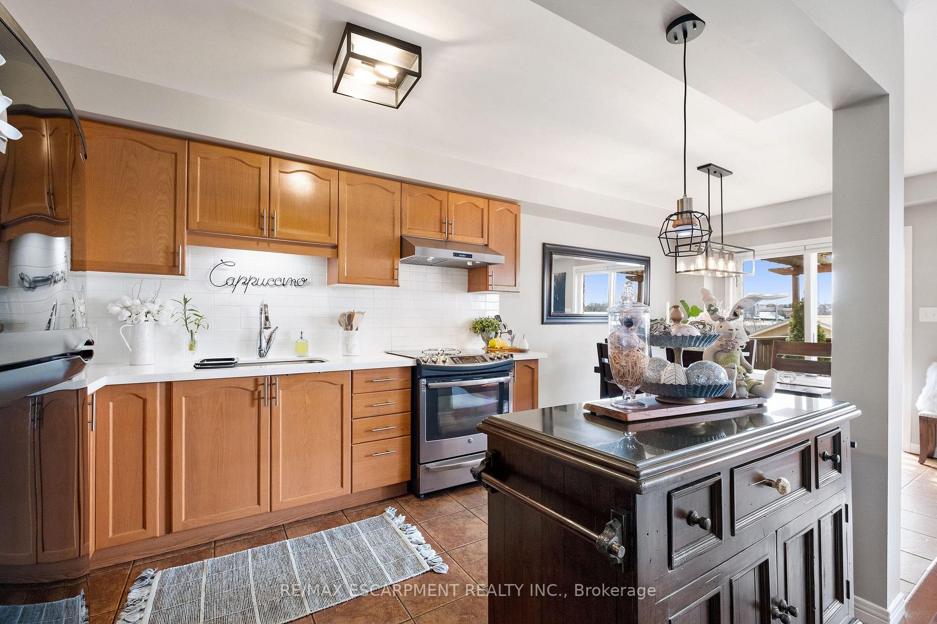 14 Fairhaven Dr
