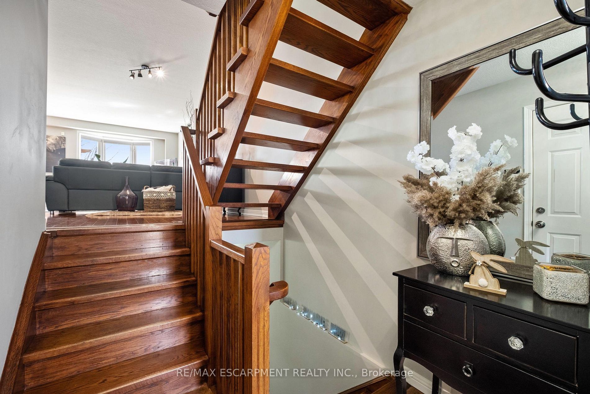 14 Fairhaven Dr