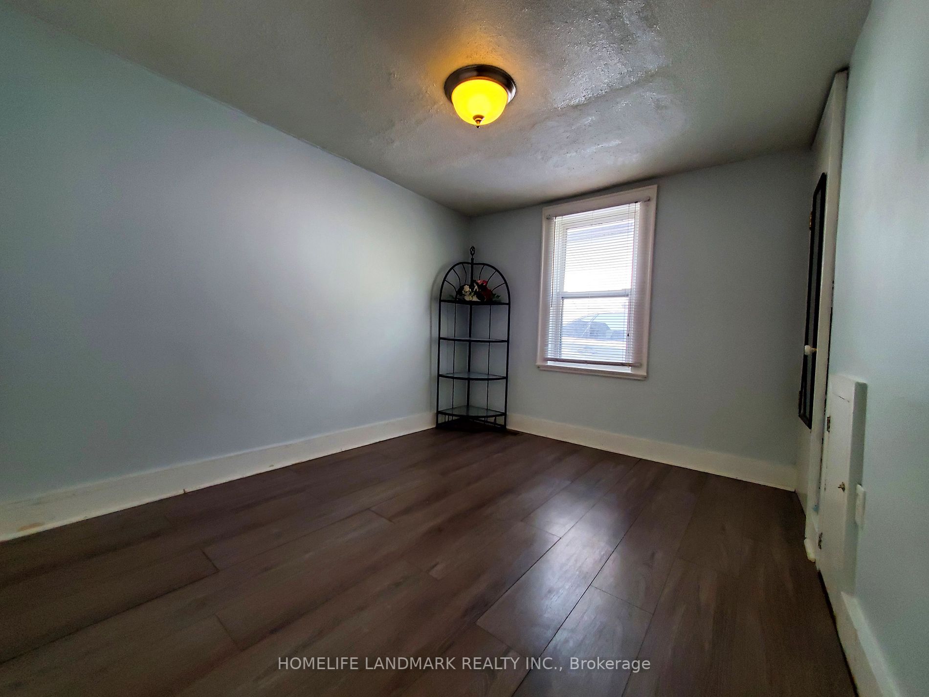 Listing X6047100 - Large Photo # 7