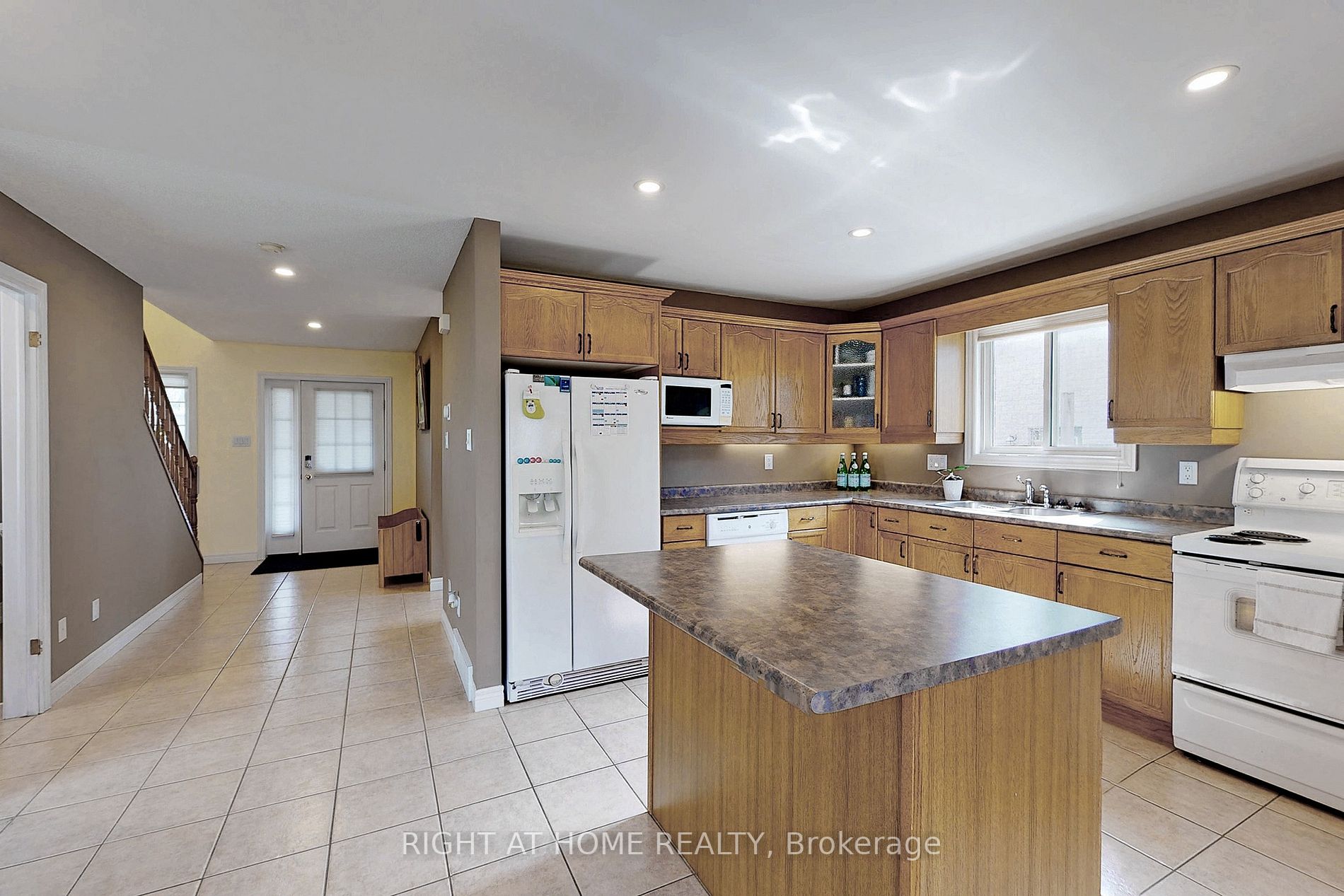 Listing X6047200 - Large Photo # 13