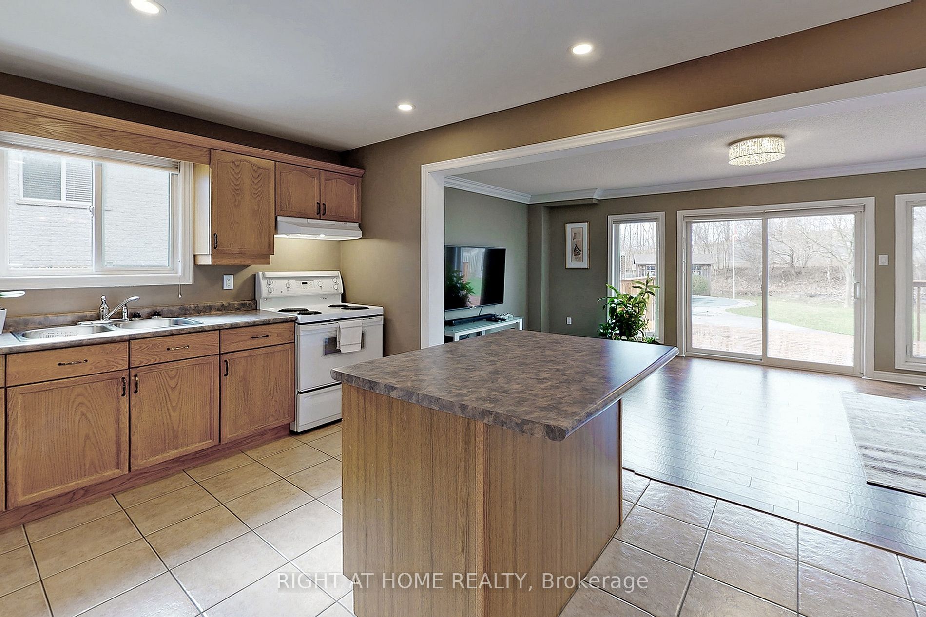 Listing X6047200 - Large Photo # 14