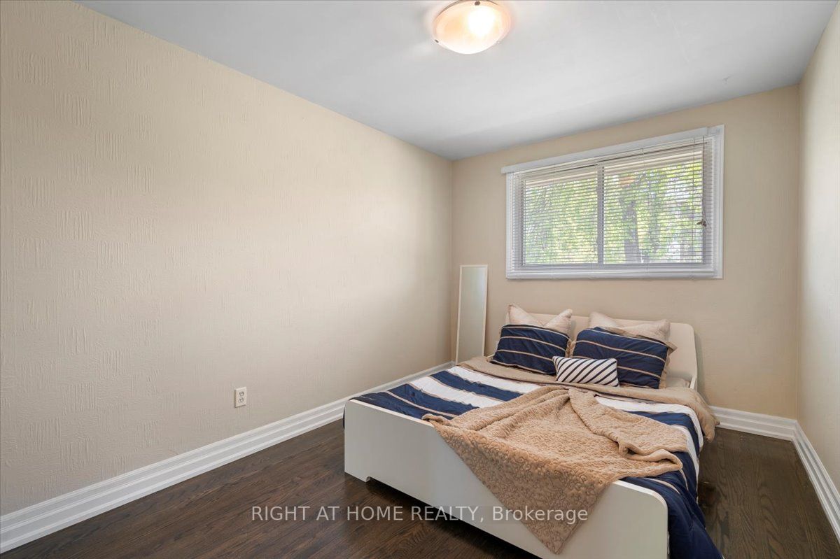 Listing X6048100 - Large Photo # 22