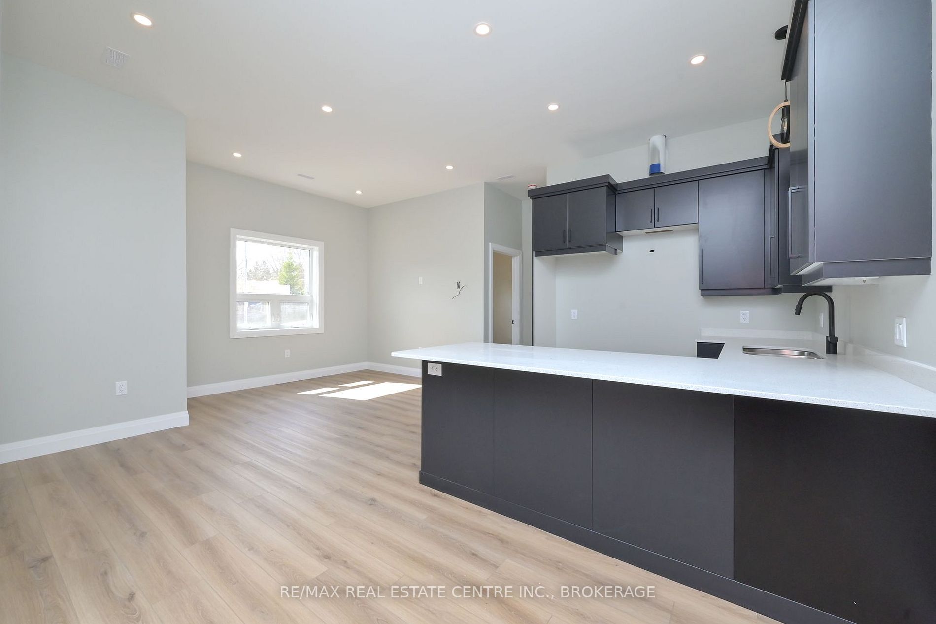 Listing X6049109 - Large Photo # 19