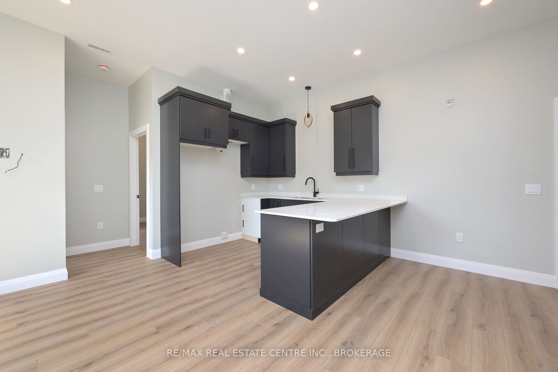 Listing X6049109 - Large Photo # 20