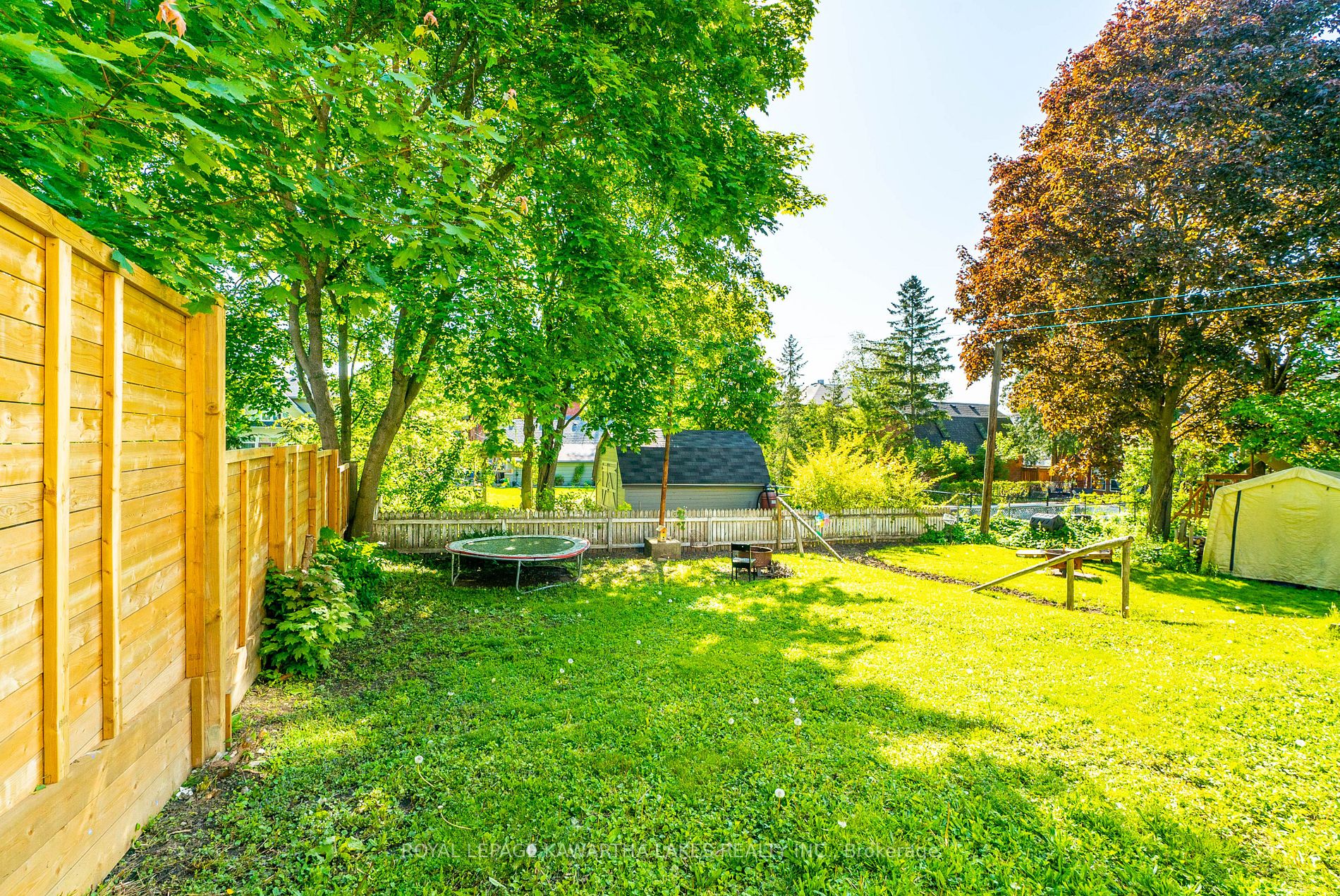 36 Victoria Avenue N
