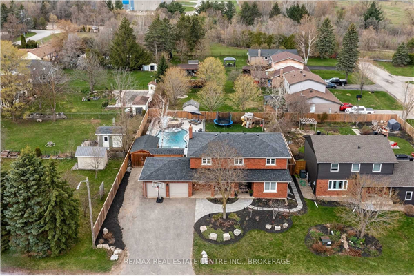 10 Pine St, Erin