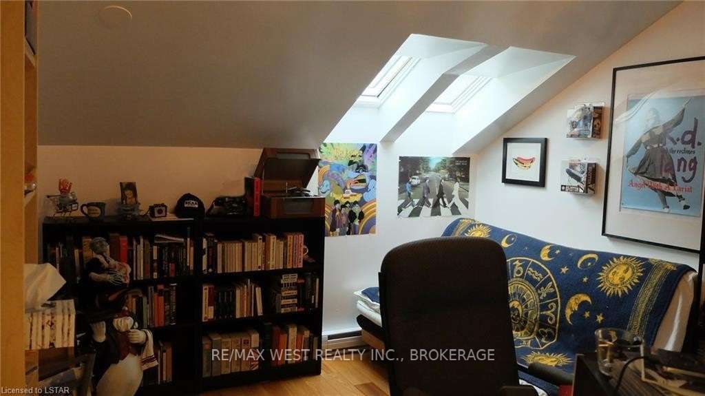Listing X6051093 - Large Photo # 12