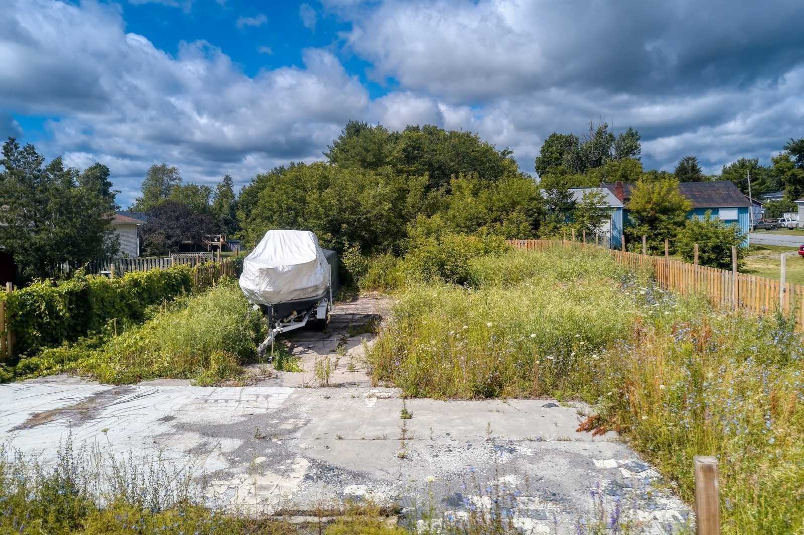 1583 Lake Road
