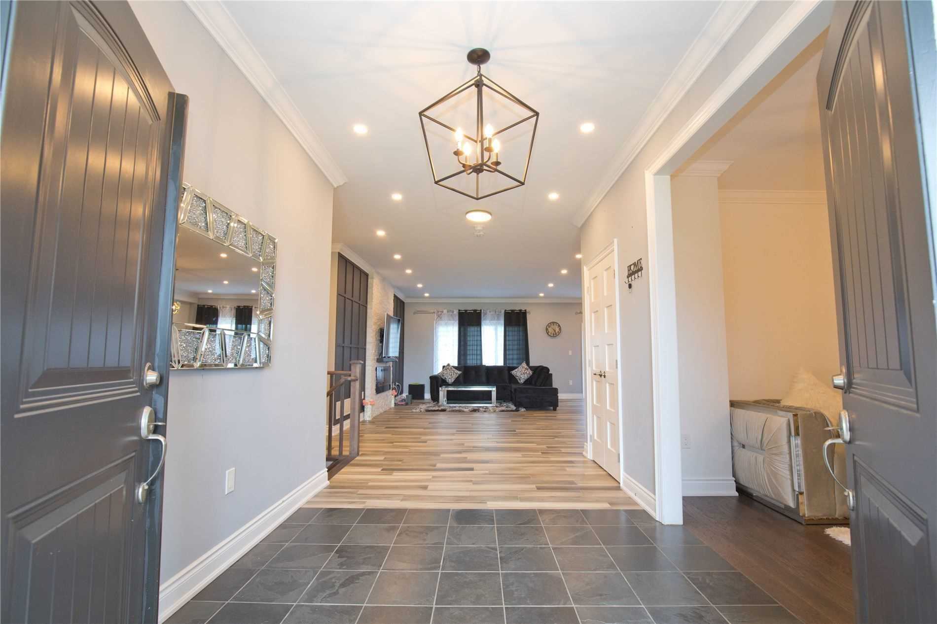24 Country Meadows Dr