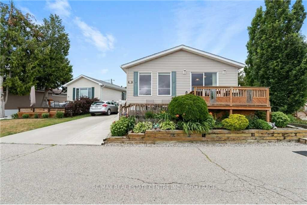 27 Trillium Beach Rd, Puslinch