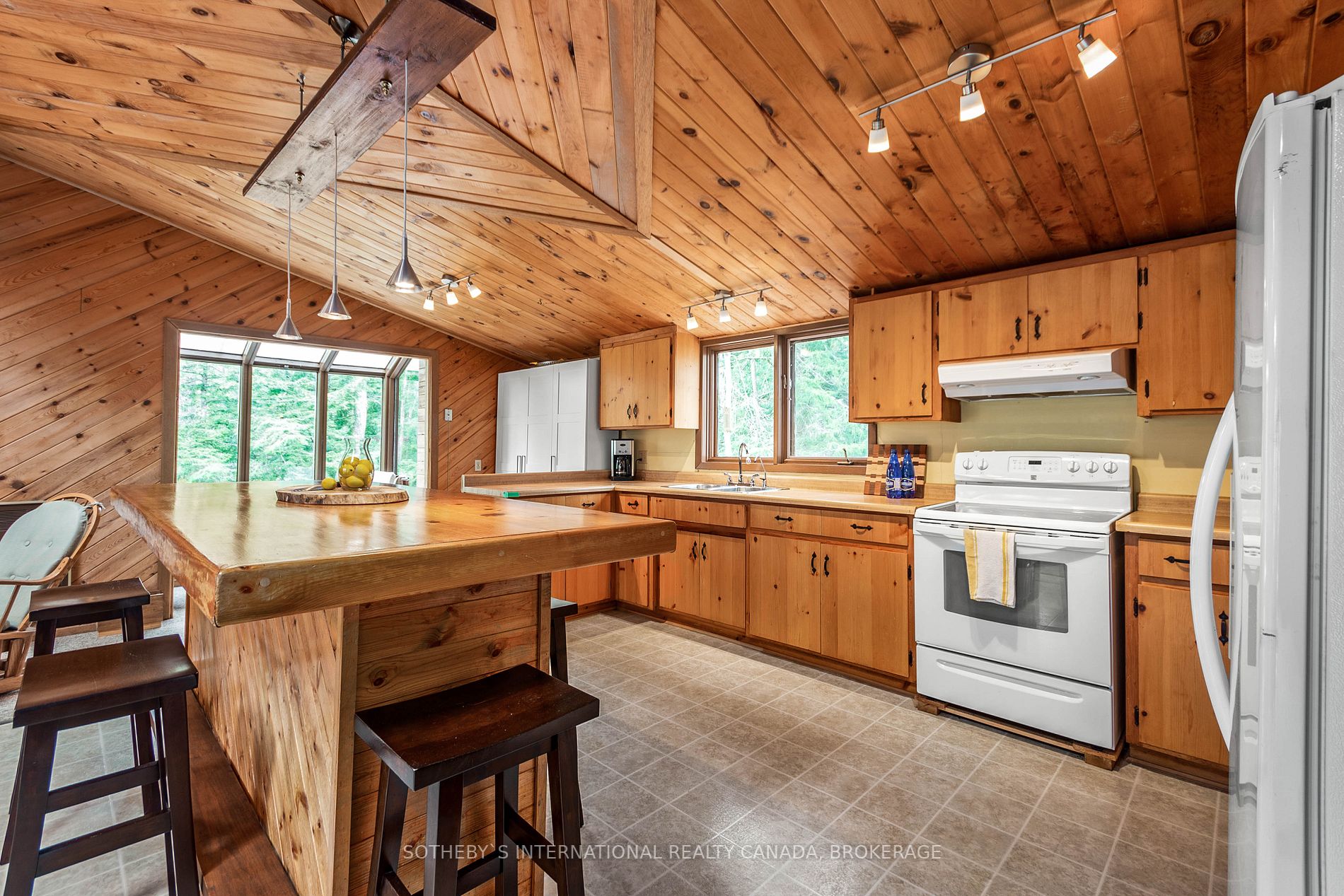 Listing X6052839 - Large Photo # 3