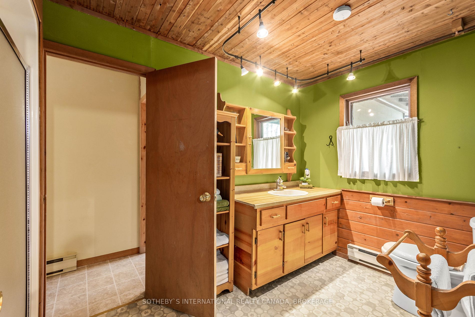 Listing X6052839 - Large Photo # 12