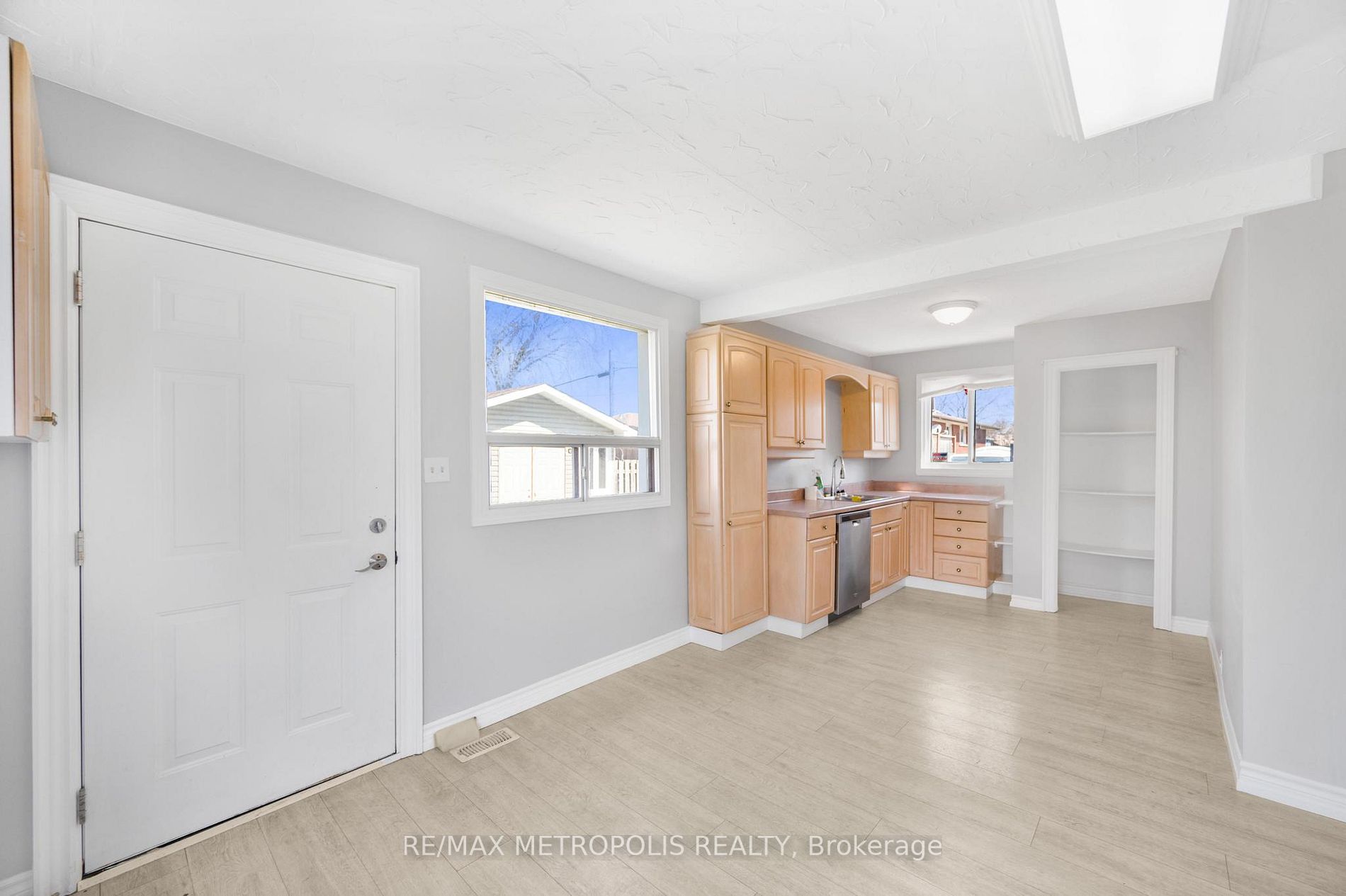 719 Knox Ave