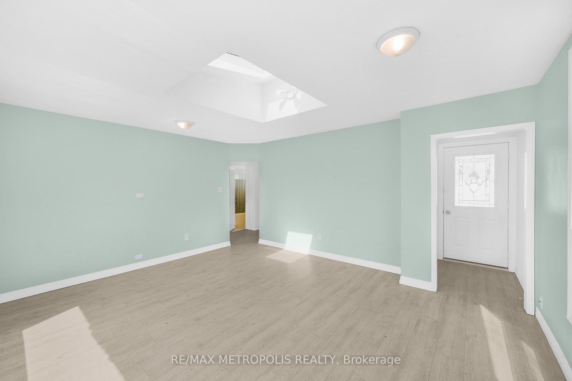 719 Knox Ave