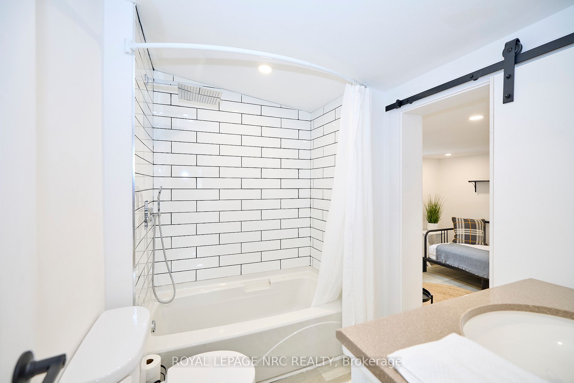 Listing X6054068 - Large Photo # 24