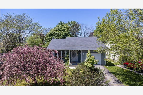13 Harbourview Cres, Prince Edward County