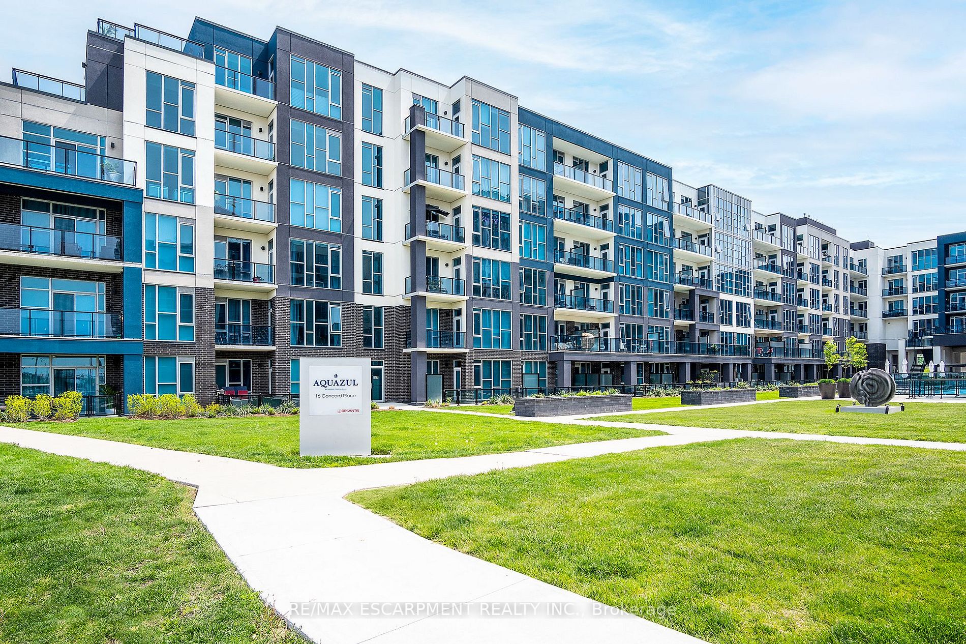 16 Concord Pl, #435