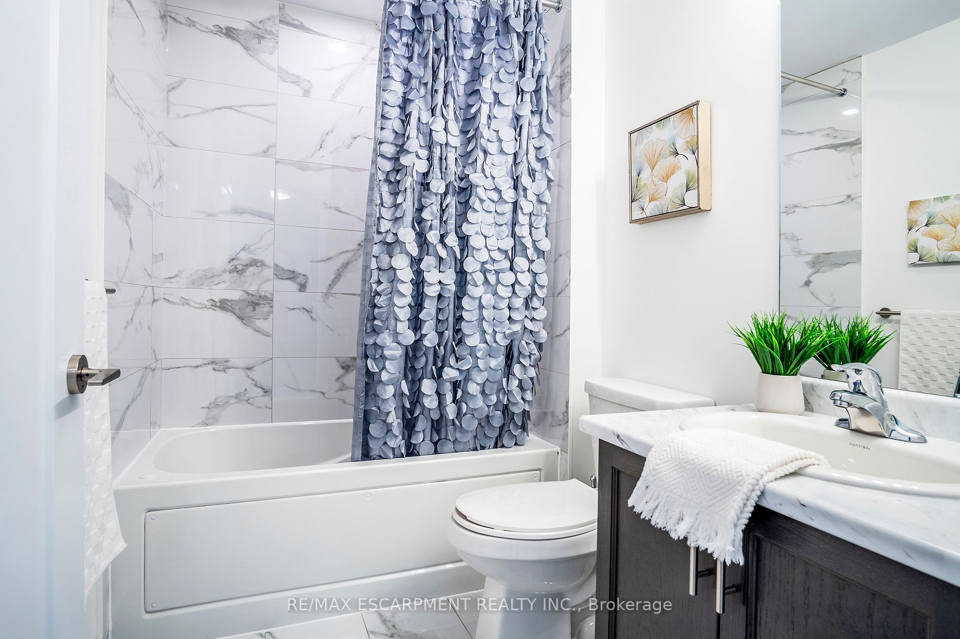 16 Concord Pl, #435