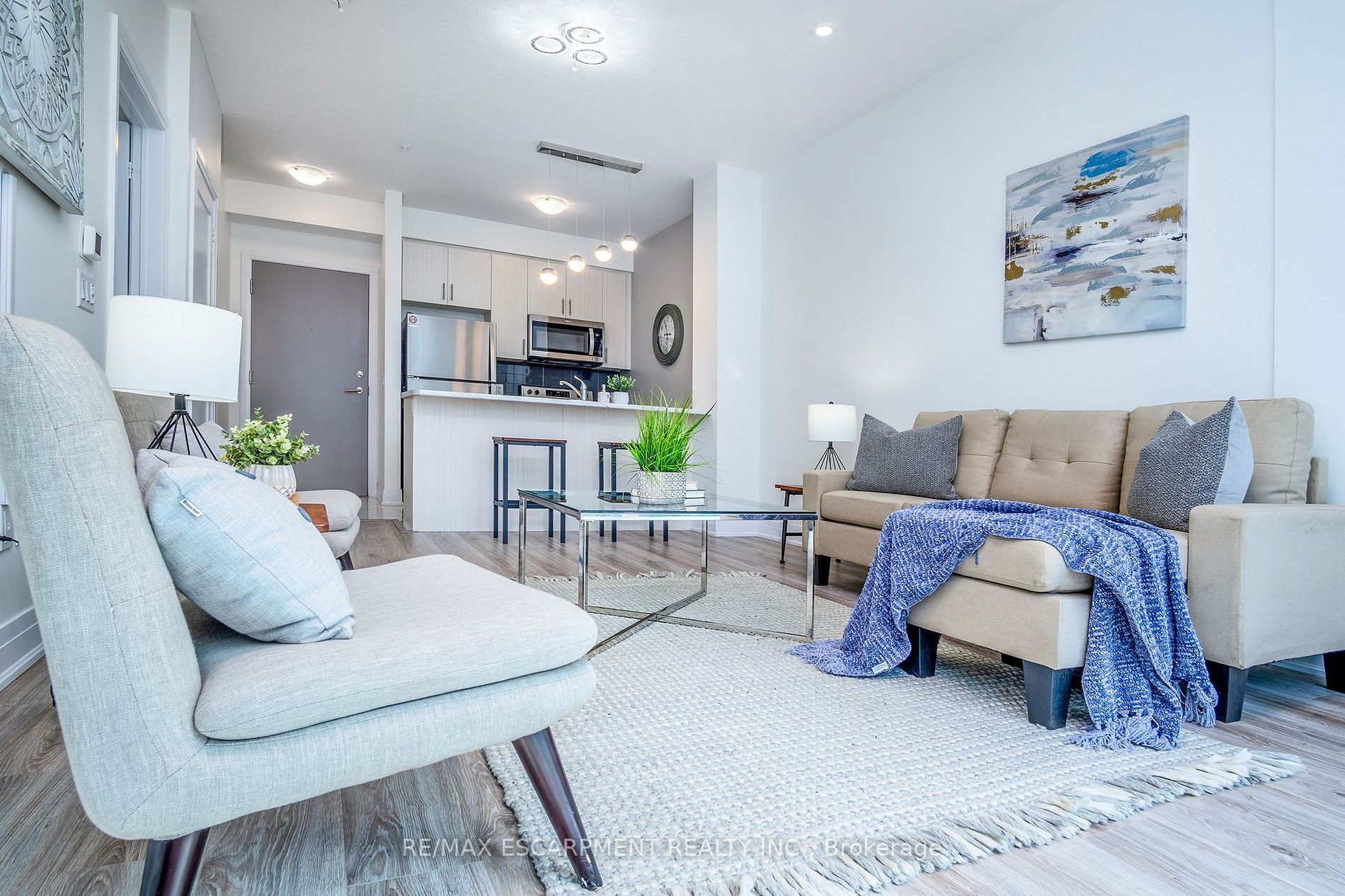 16 Concord Pl, #435