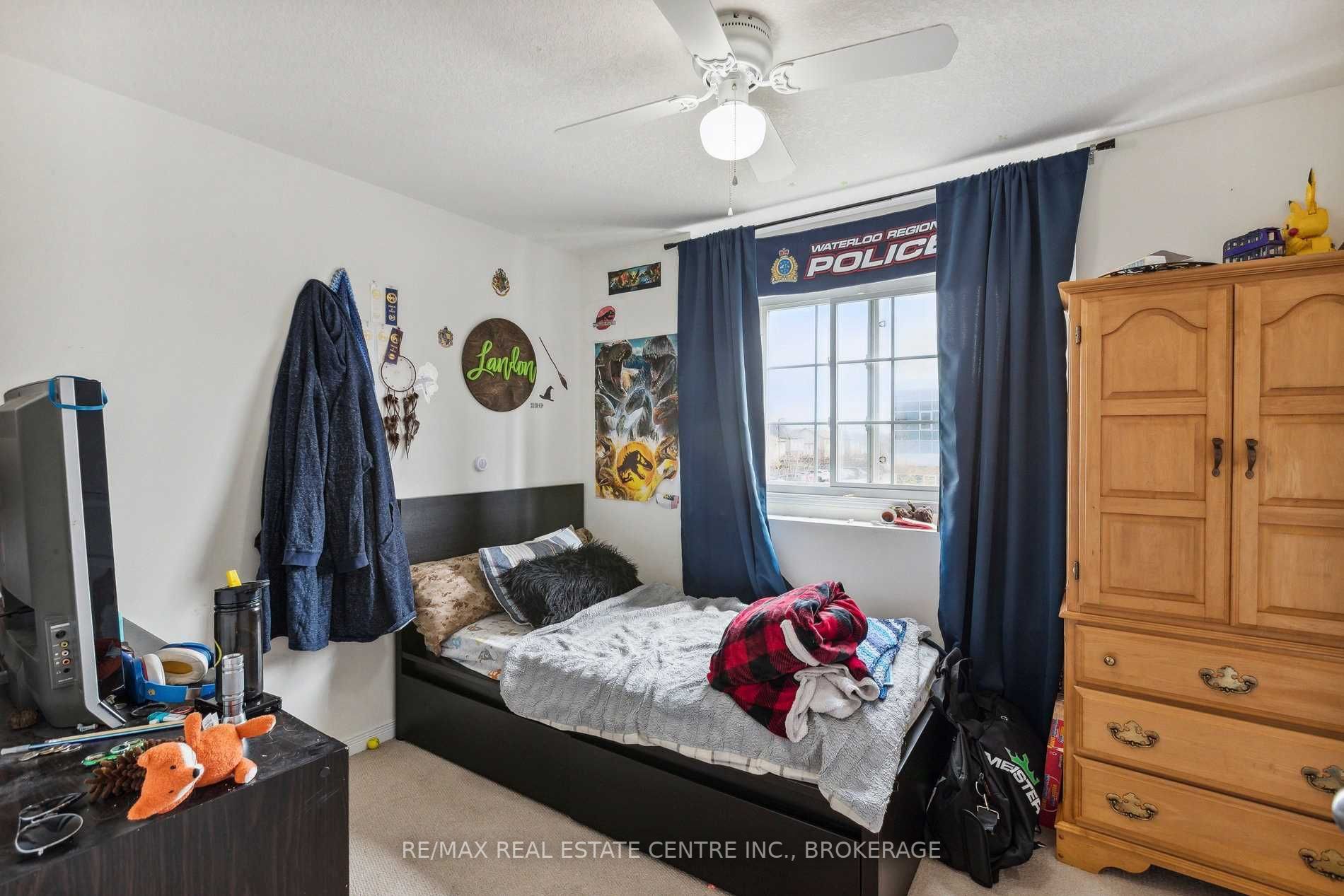4 Seabrook Dr